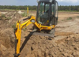 Продаю мини экскаватор jcb 8018